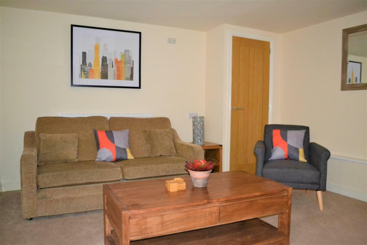 The Old Bottle Store - 2 Double Bedrooms, 2 Bathrooms, St Ives, Cambridgeshire St Ives  Exterior photo