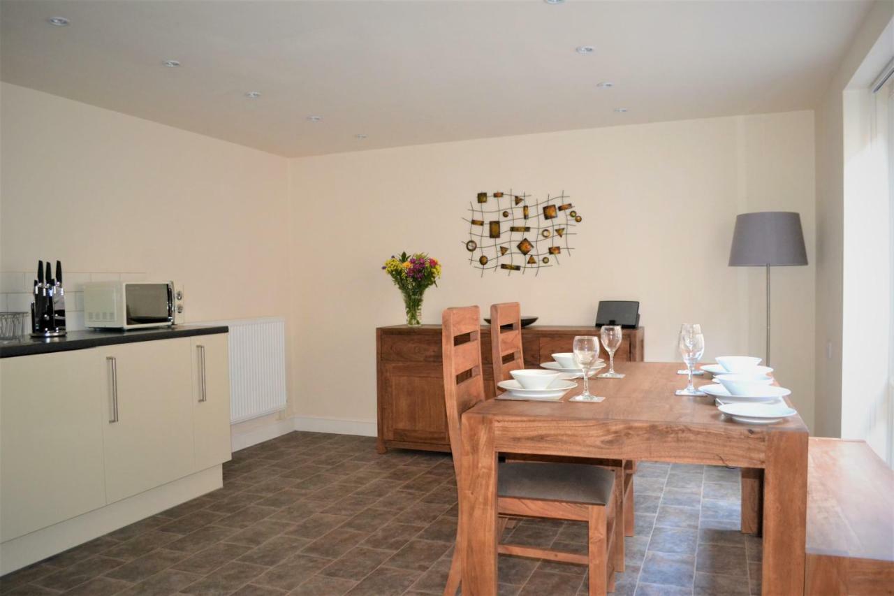 The Old Bottle Store - 2 Double Bedrooms, 2 Bathrooms, St Ives, Cambridgeshire St Ives  Exterior photo