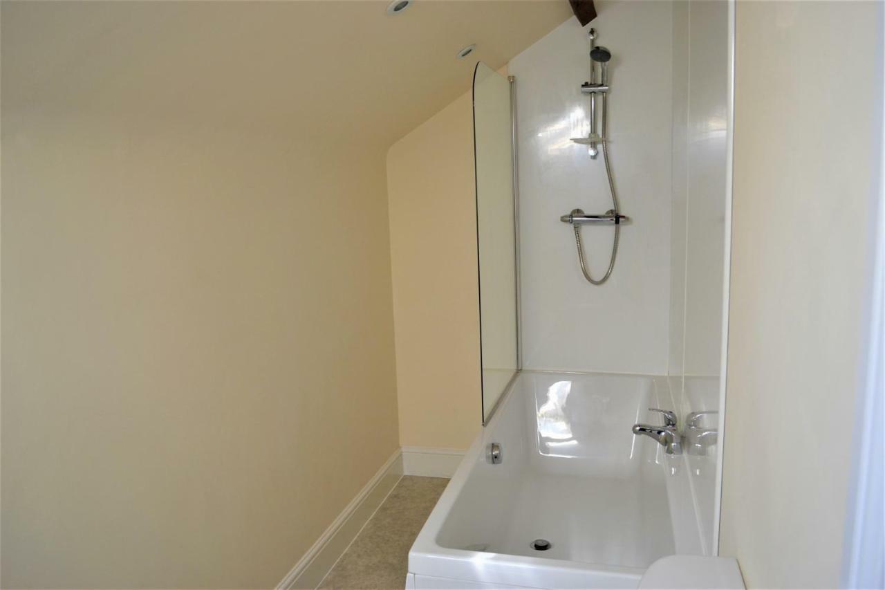 The Old Bottle Store - 2 Double Bedrooms, 2 Bathrooms, St Ives, Cambridgeshire St Ives  Exterior photo